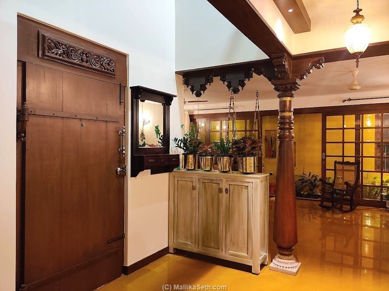 Villa Interiors at Laughing Waters